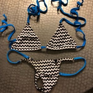 Wicked Weasel Zig Zig Bikini top (M) and bottom (L